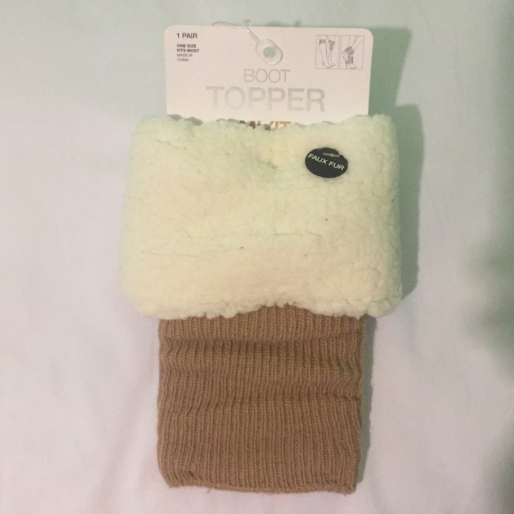 Boot topper